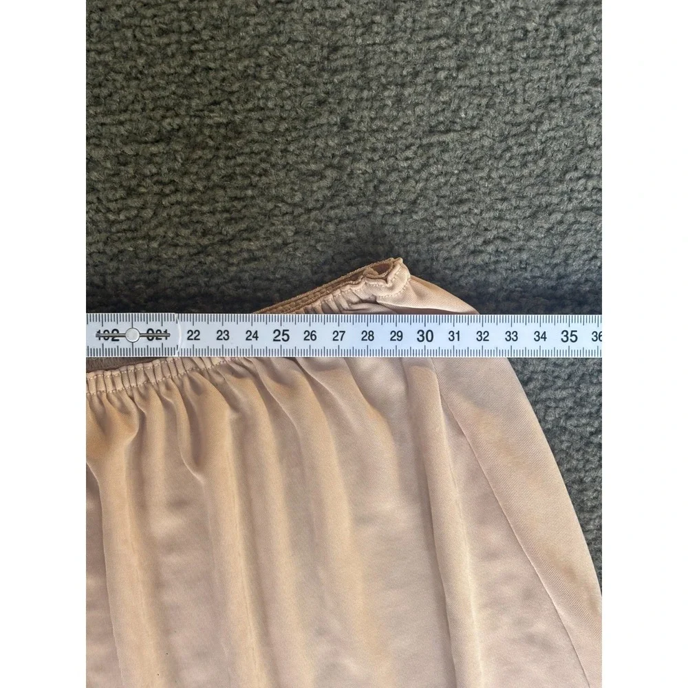 Vassarette A-Line Skirt Women's Large Sand 100% Polyester Elastic Waist Pull On